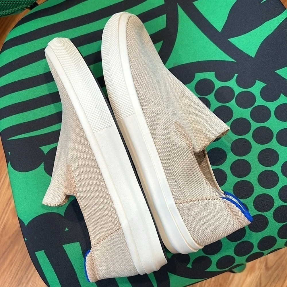 New Rothy’s City Sneaker Slip On Cream on Wheat Beige Womens size 8 casual